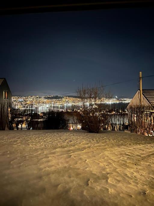 Aurora Apartment Very Close To Cable Car And Sherpatrappa ترومسو المظهر الخارجي الصورة
