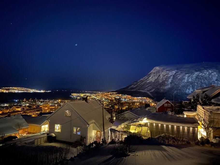 Aurora Apartment Very Close To Cable Car And Sherpatrappa ترومسو المظهر الخارجي الصورة