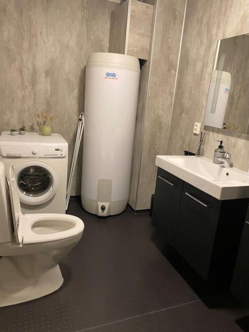 Aurora Apartment Very Close To Cable Car And Sherpatrappa ترومسو المظهر الخارجي الصورة